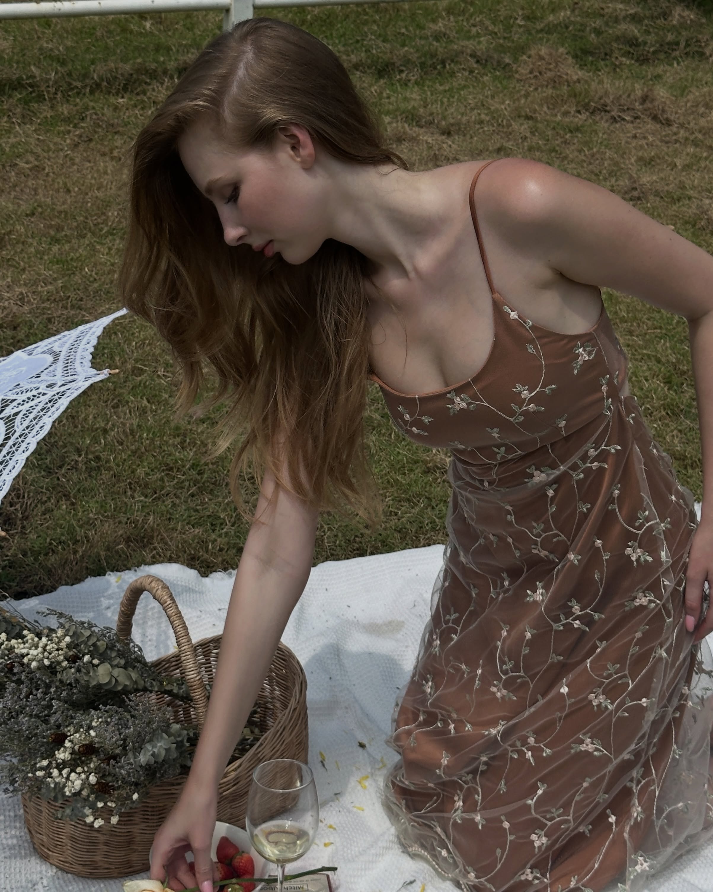 Leona lace dress