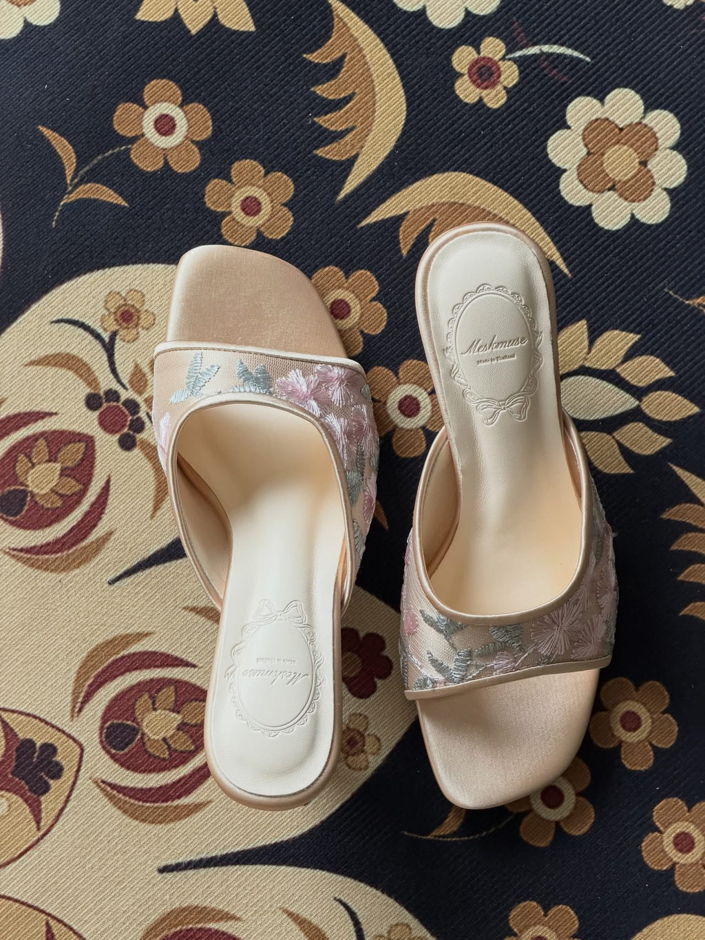 Magnolia kitten heels