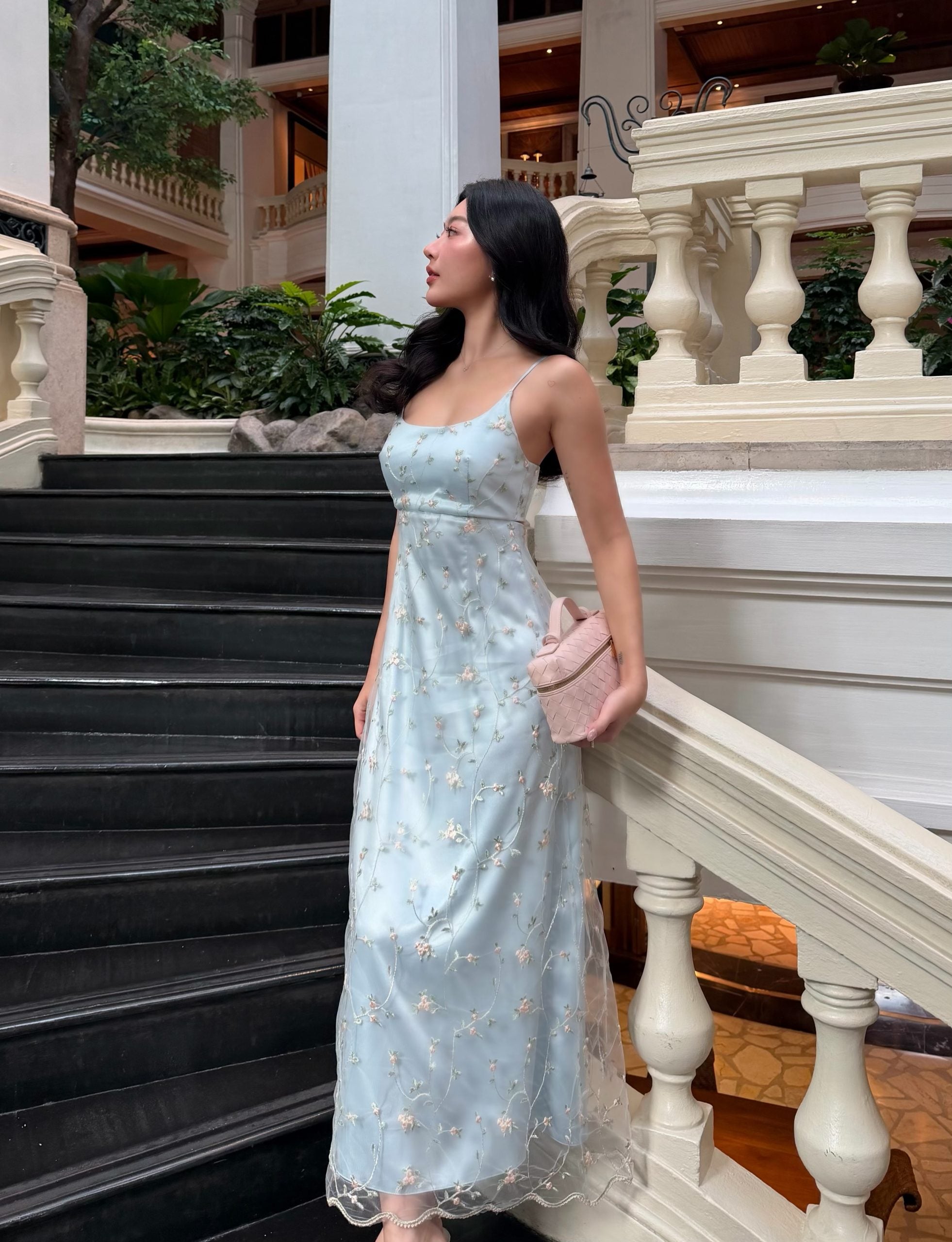 Leona lace dress