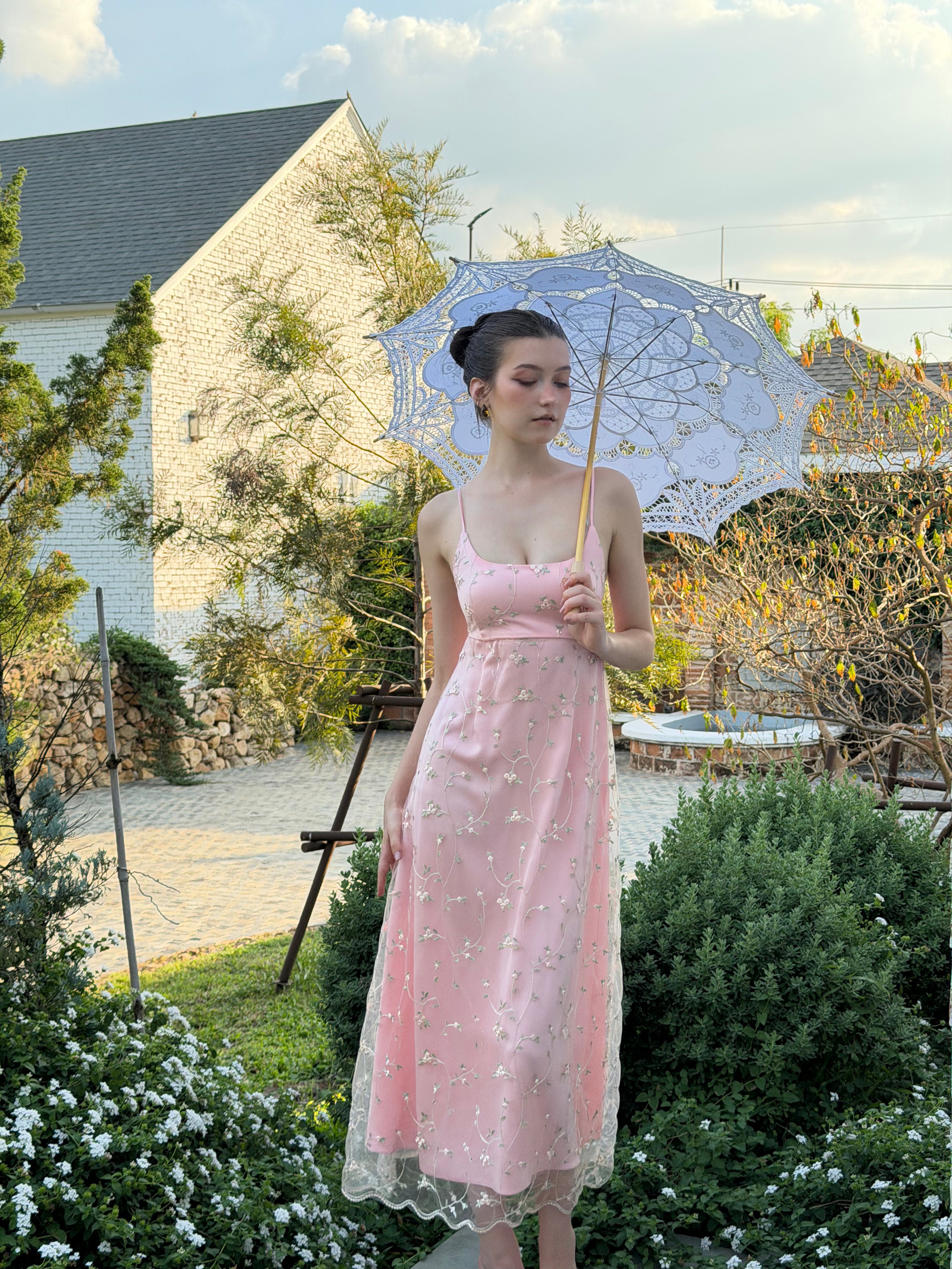 Leona lace dress