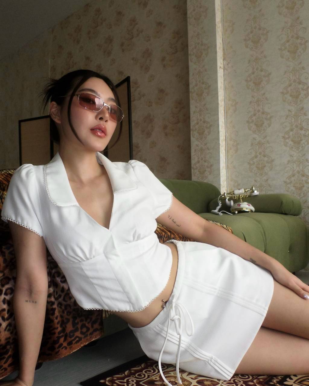Noa collar blouse top